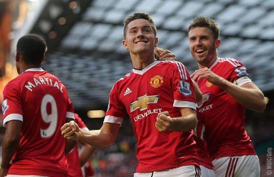 海纳：我们总能和扎哈维达成协议，相信萨内会留队.